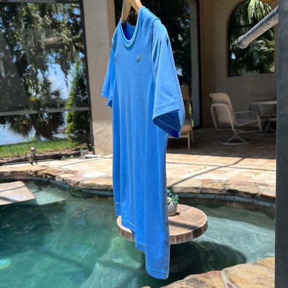 Nike Dri-FIT Short Sleeve Shirt - Picture 4 of 14